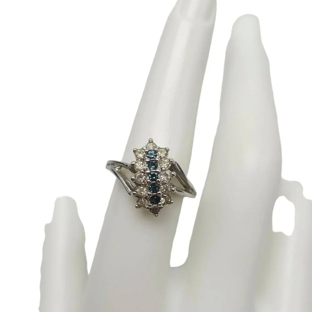 18k H.G.E Blue Clear Rhinestone Ring Size 7 Silver Tone Vintage